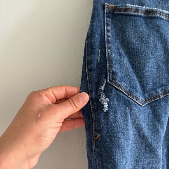 Good American Good Legs Crop Size 0/25 - Picture 10 of 11